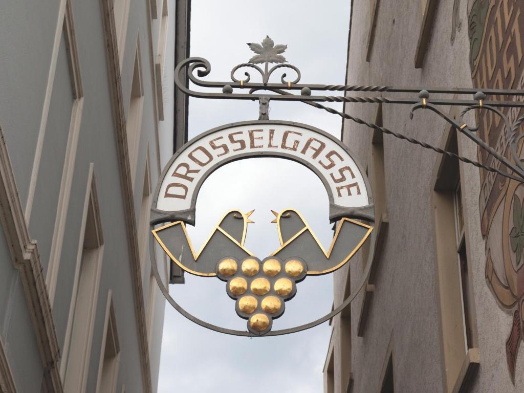 Hotel Felsenkeller Рюдесхайм-на-Рейне Экстерьер фото